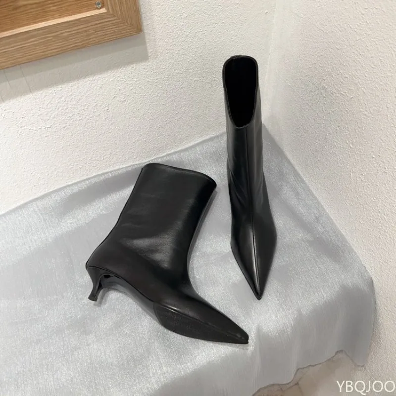 2026 New Fashion New Pointed C - Women'S Fashion Korea ulasan dan harga