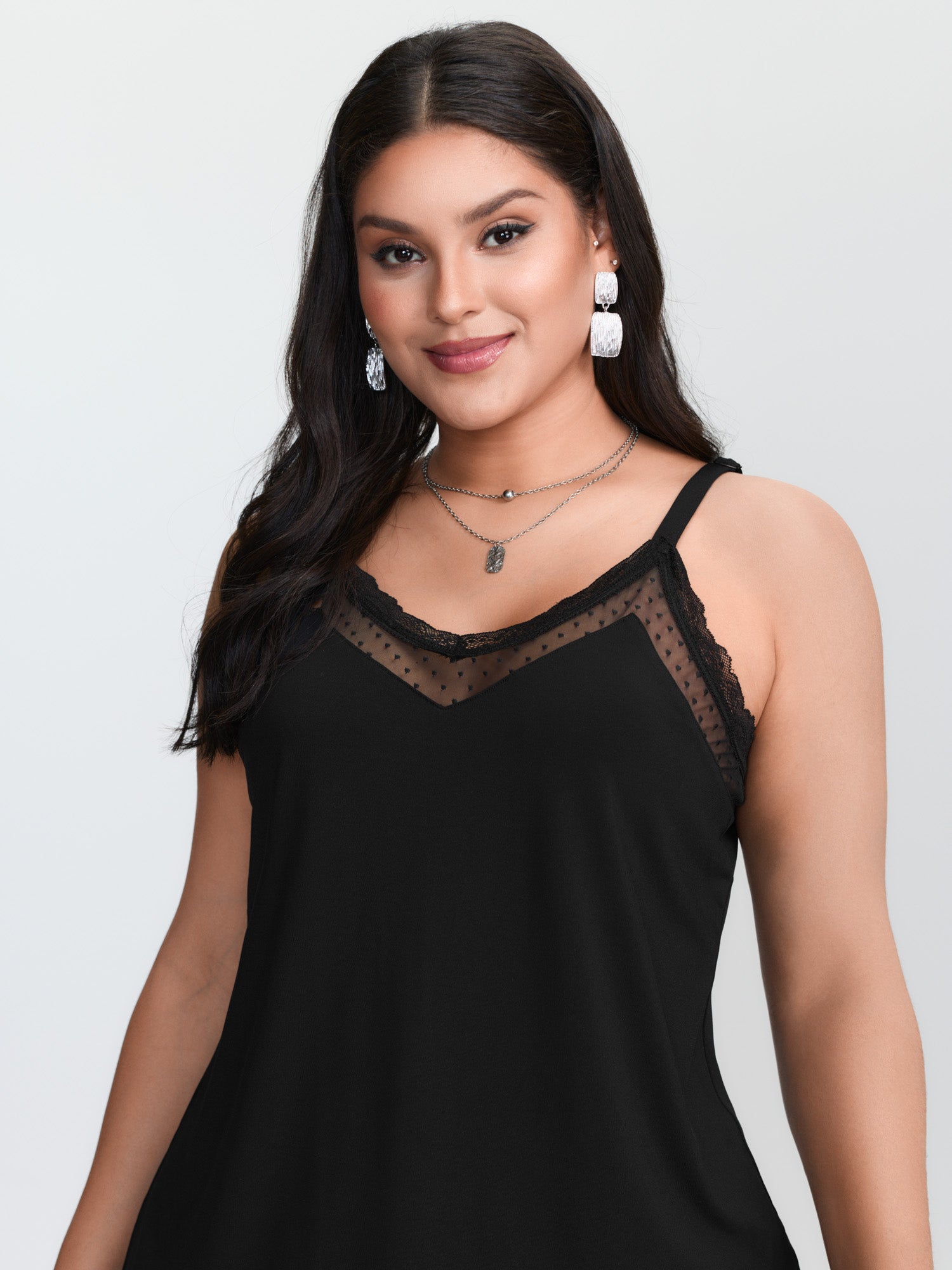 Plus‑size Black Knitted Camiso - Lace Trim Cami ulasan dan harga